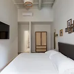 Iflat Corso Caesar Suites